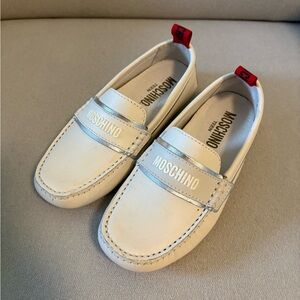 Moschino Kids Cream Moccasins with Red Accents